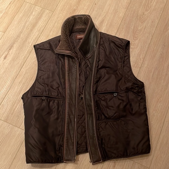 Danier Leather jacket. - Picture 5 of 8